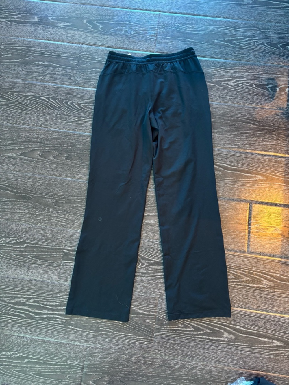 lululemon athletica Soft Jersey Straight Leg Mid Rise Pants Size 6 - Picture 4 of 5